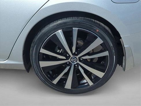 Used 2022 Nissan Altima 2.5 SR image 9