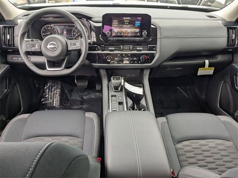 New 2025 Nissan Pathfinder SV w/ SV Premium Package image 27