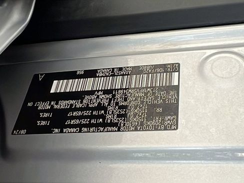 Used 2024 Toyota RAV4 XLE FWD image 22