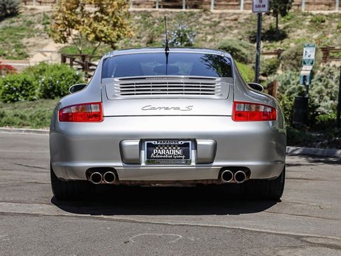 Used 2006 Porsche 911 Carrera S RWD image 4