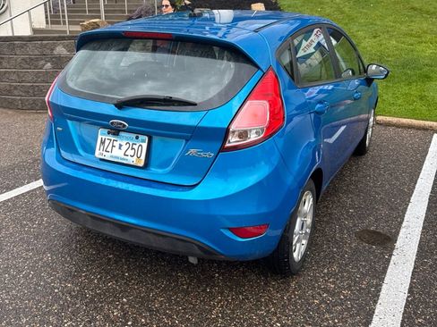 Used 2015 Ford Fiesta SE FWD image 3