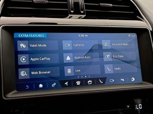 Used 2019 Jaguar F-PACE S image 27