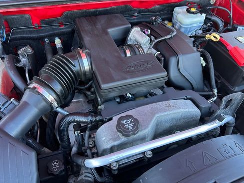 Used 2010 HUMMER H3 AWD/4WD image 31