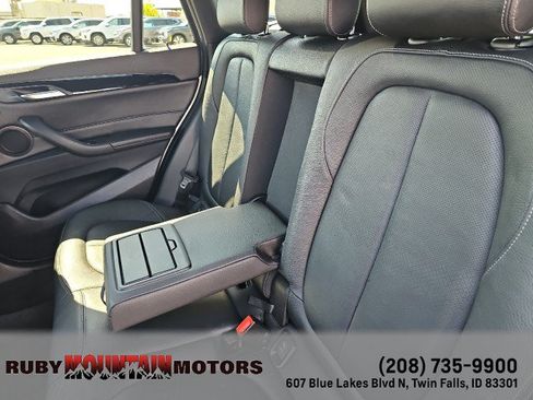 Used 2018 BMW X1 xDrive28i AWD/4WD image 27