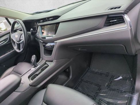 Used 2019 Cadillac XT5 Luxury FWD image 22