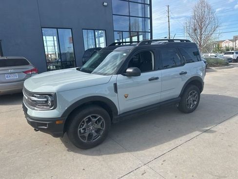 Used 2022 Ford Bronco Sport Badlands image 3