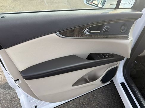Used 2019 Lincoln Nautilus Reserve AWD/4WD image 13