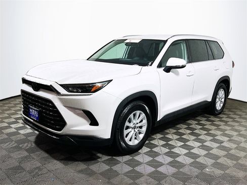 Certified 2025 Toyota Grand Highlander AWD image 4