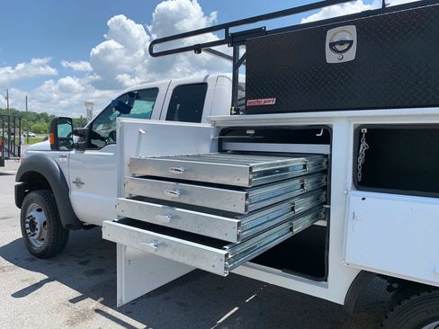 Used 2016 Ford F550 4x4 SuperCab Super Duty image 32