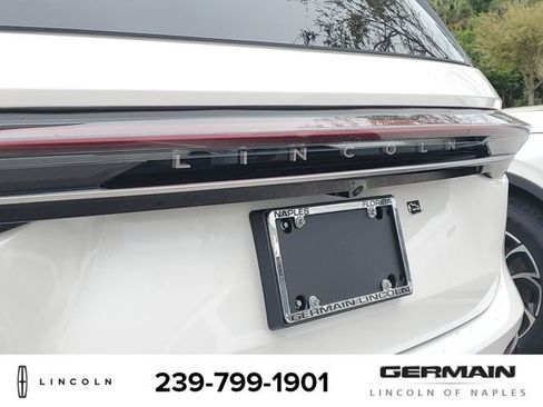 New 2026 Lincoln Nautilus Reserve image 16