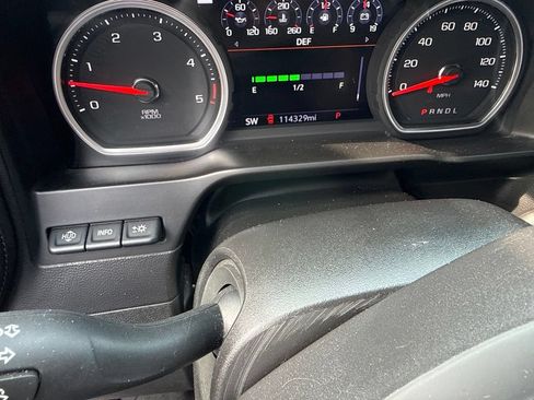 Used 2020 Chevrolet Silverado 2500 High Country w/ Technology Package AWD/4WD image 11