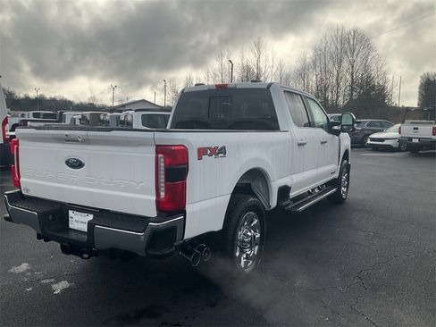 New 2026 Ford F250 Lariat w/ Chrome Package image 5