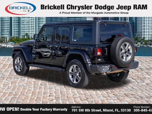 Used 2021 Jeep Wrangler Unlimited Sahara image 8
