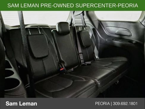 Used 2025 Chrysler Pacifica Select FWD image 25