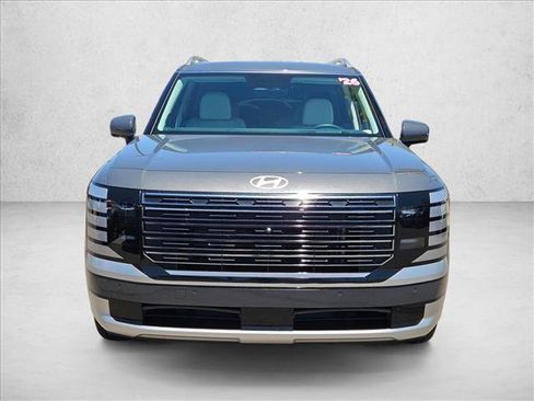 Certified 2026 Hyundai Palisade Calligraphy FWD image 4