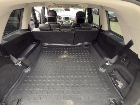 Used 2014 Mercedes-Benz GL 550 4MATIC image 43