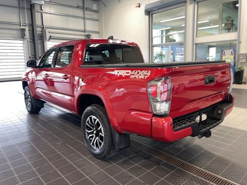 Used 2021 Toyota Tacoma TRD Sport w/ TRD Premium Sport Package image 22