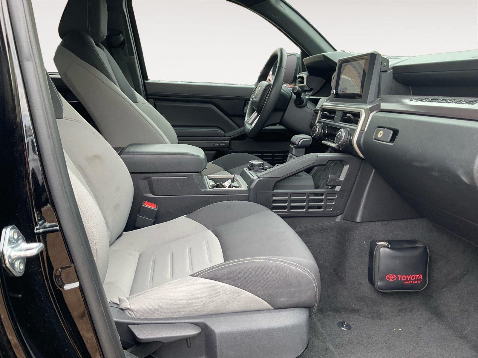 Used 2026 Toyota Tacoma TRD Off-Road AWD/4WD image 15