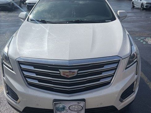 Used 2018 Cadillac XT5 Luxury w/ Driver Awareness Package image 8