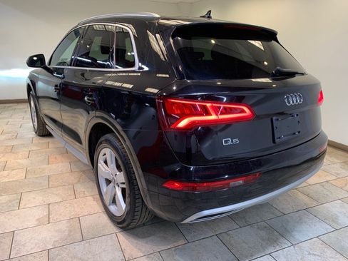 Used 2019 Audi Q5 2.0T Premium Plus w/ Premium Plus Package AWD/4WD image 5