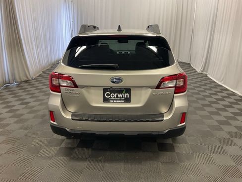 Used 2016 Subaru Outback 2.5i Limited AWD/4WD image 5