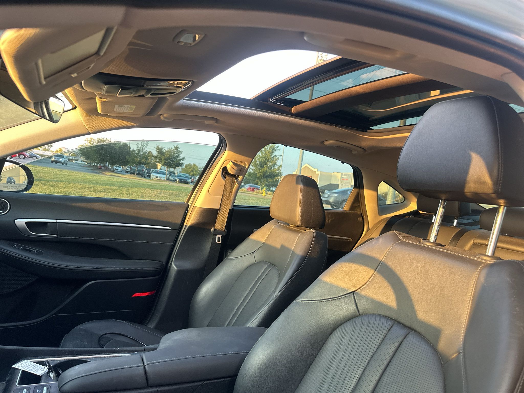 Used 2025 Hyundai Sonata Limited FWD image 19
