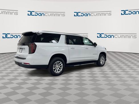 New 2026 Chevrolet Suburban LS AWD/4WD image 8