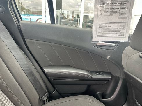 Used 2018 Dodge Charger GT w/ Blacktop Package image 25