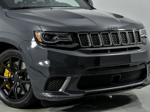 Used 2021 Jeep Grand Cherokee Trackhawk w/ Trailer Tow Group IV AWD/4WD image 3