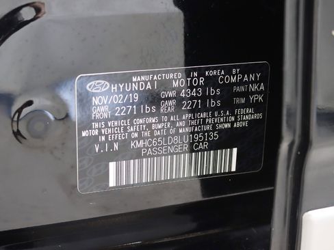 Used 2020 Hyundai Ioniq SE image 32