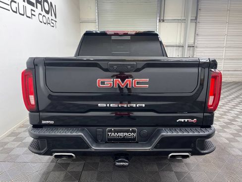 Used 2023 GMC Sierra 1500 AT4 w/ AT4 Premium Package AWD/4WD image 10