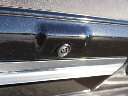 Used 2024 Ford F350 Platinum w/ FX4 Off-Road Package image 14