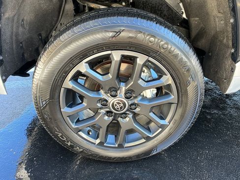 Used 2024 Toyota Tundra Platinum image 25