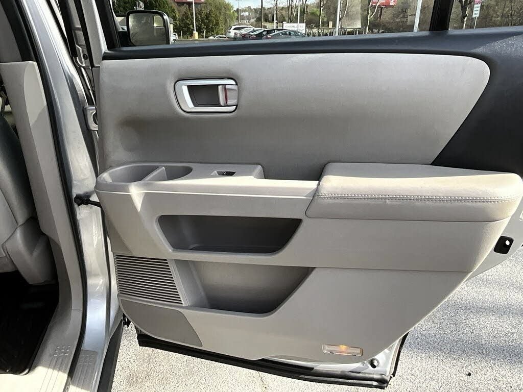 Used 2011 Honda Pilot EX image 14