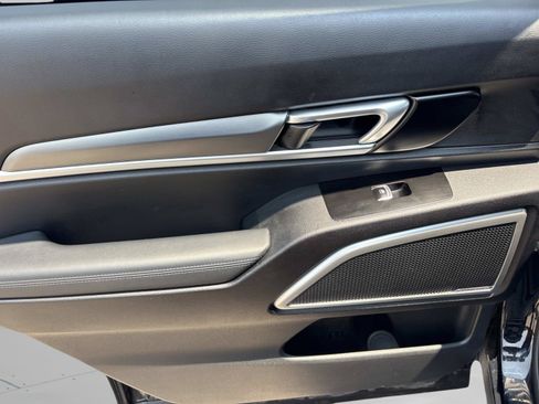 Used 2020 Kia Telluride S FWD image 16