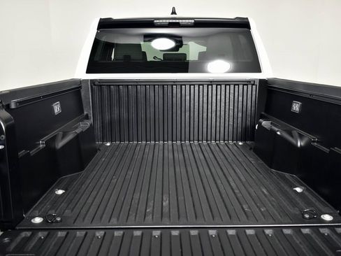 Certified 2025 Toyota Tacoma SR5 image 8