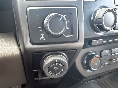 Used 2016 Ford F150 XLT w/ Equipment Group 302A Luxury AWD/4WD image 15