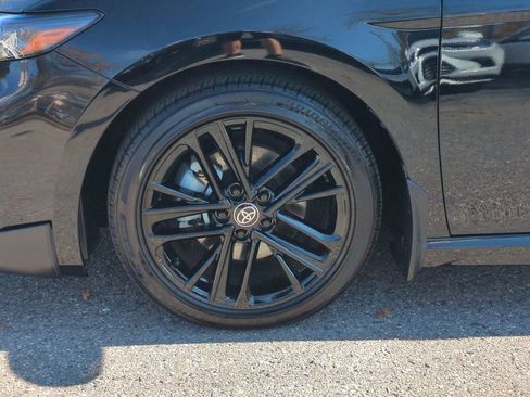 Used 2025 Toyota Camry SE image 11