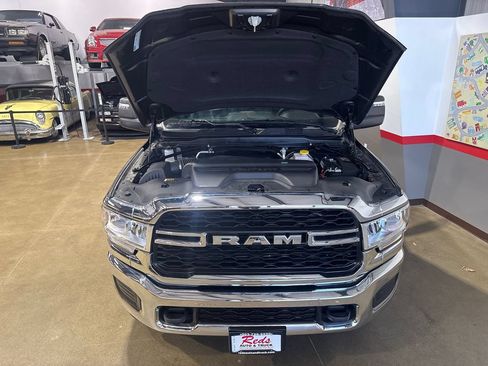 Used 2024 RAM 2500 Tradesman w/ Chrome Appearance Group AWD/4WD image 93