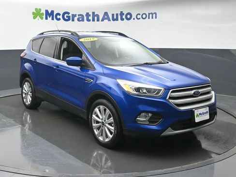 Used 2019 Ford Escape SEL image 2