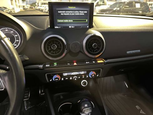 Used 2017 Audi A3 e-tron Premium Plus w/ Technology Package image 25