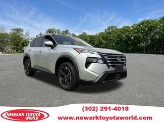 Used 2024 Nissan Rogue SV AWD/4WD video 1