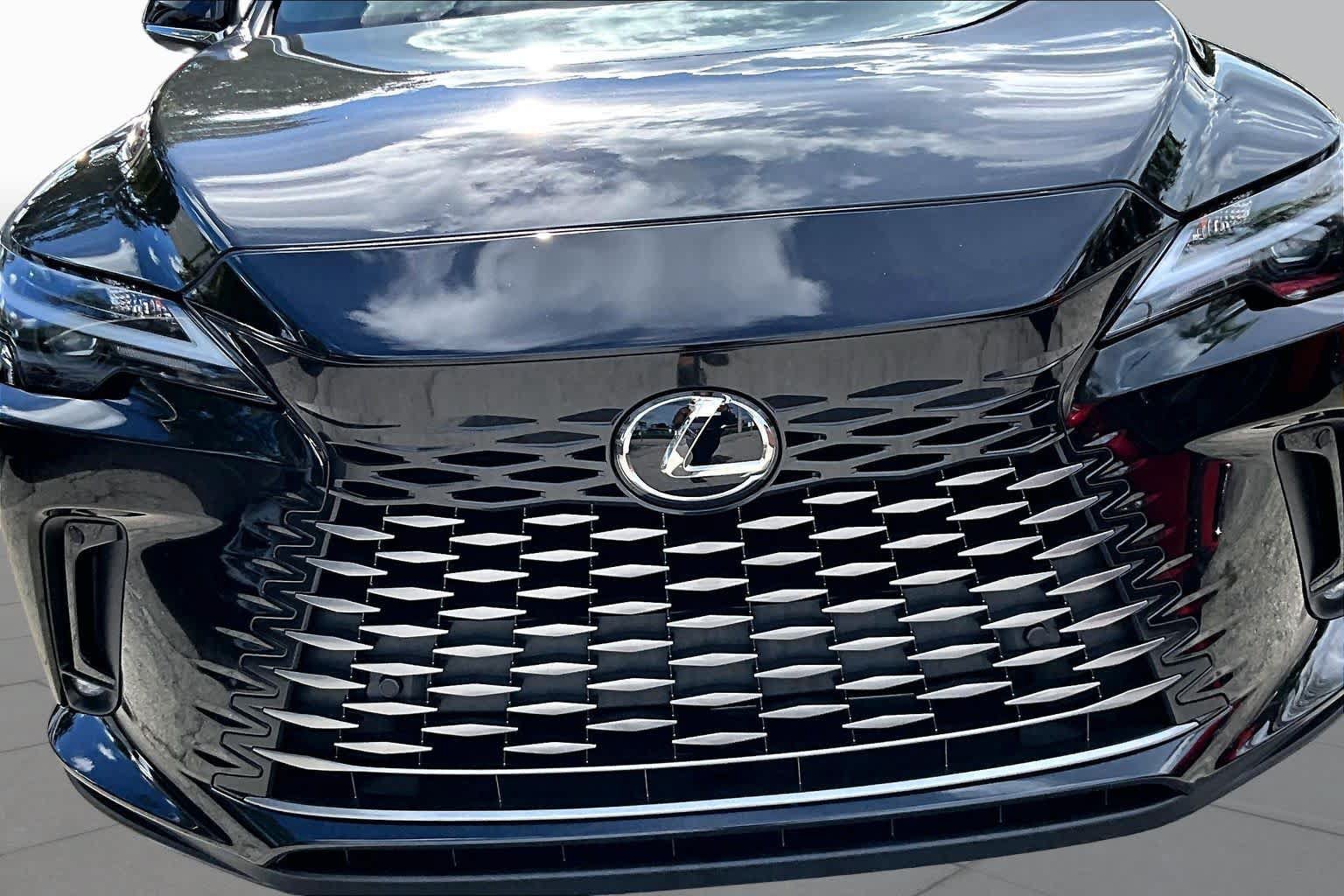 Used 2025 Lexus RX 350 FWD w/ Technology Package image 30