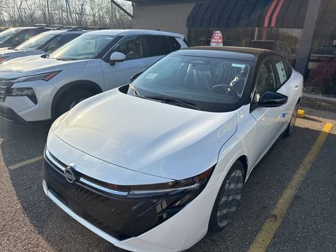 New 2026 Nissan Sentra SR image 1