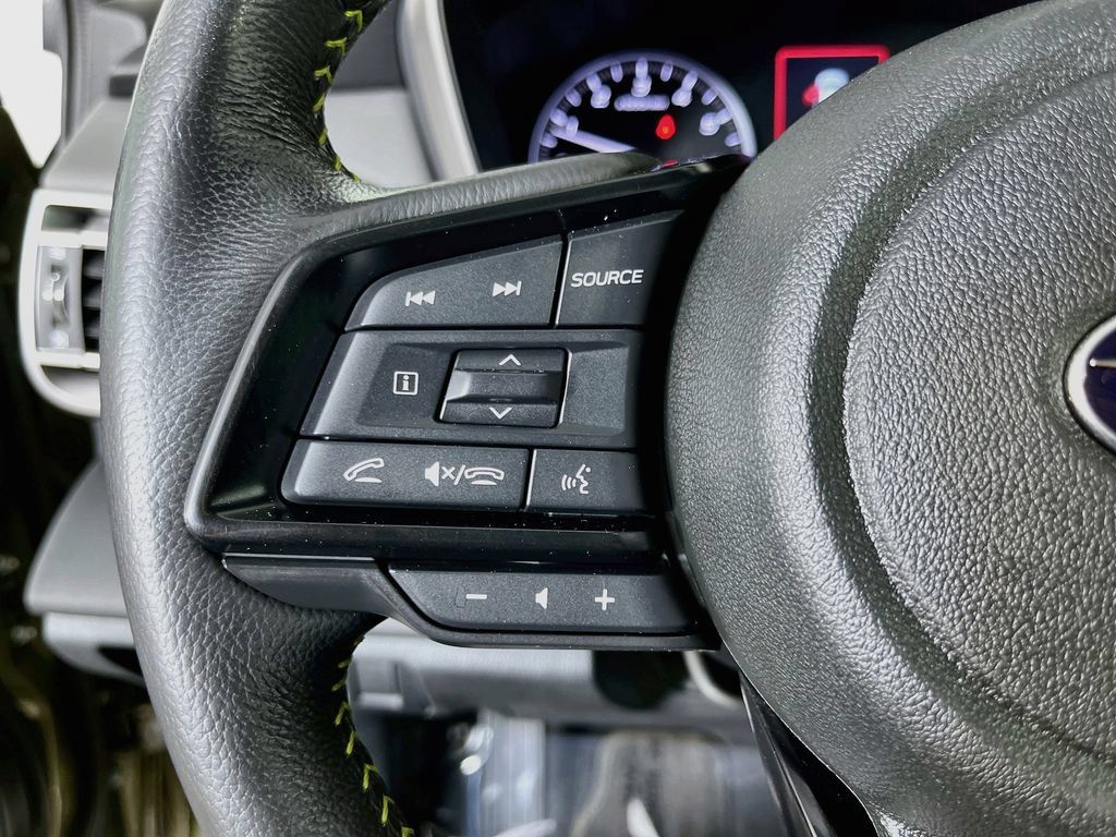 Used 2025 Subaru Outback Onyx Edition AWD/4WD image 14