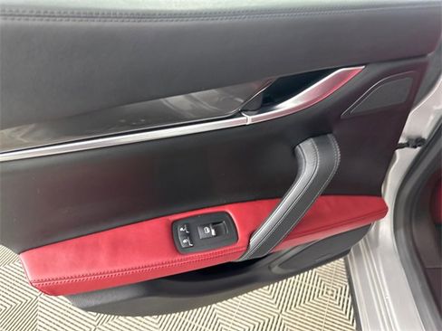 Used 2018 Maserati Ghibli image 15