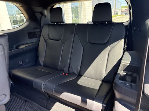 Used 2025 Lexus TX 500h AWD w/ Technology Package image 26