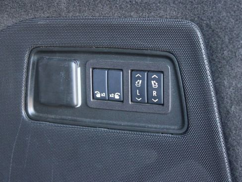 Used 2024 Cadillac Escalade Sport image 17