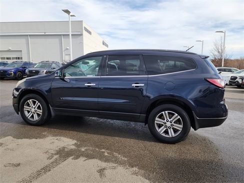 Used 2017 Chevrolet Traverse LT image 8