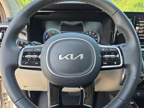 Certified 2023 Kia Sorento EX w/ Panoramic Sunroof Package FWD image 21
